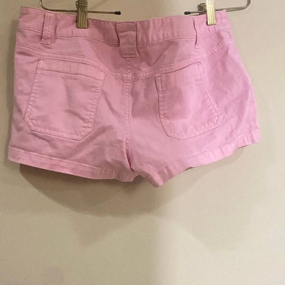 Cute summer shorts - Picture 2 of 3